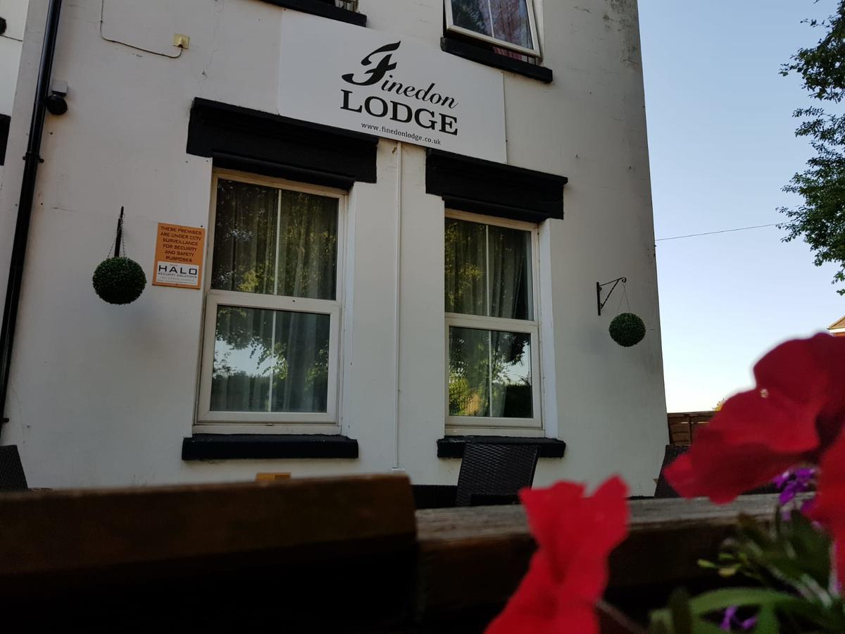 Finedon Lodge Веллингборо Экстерьер фото